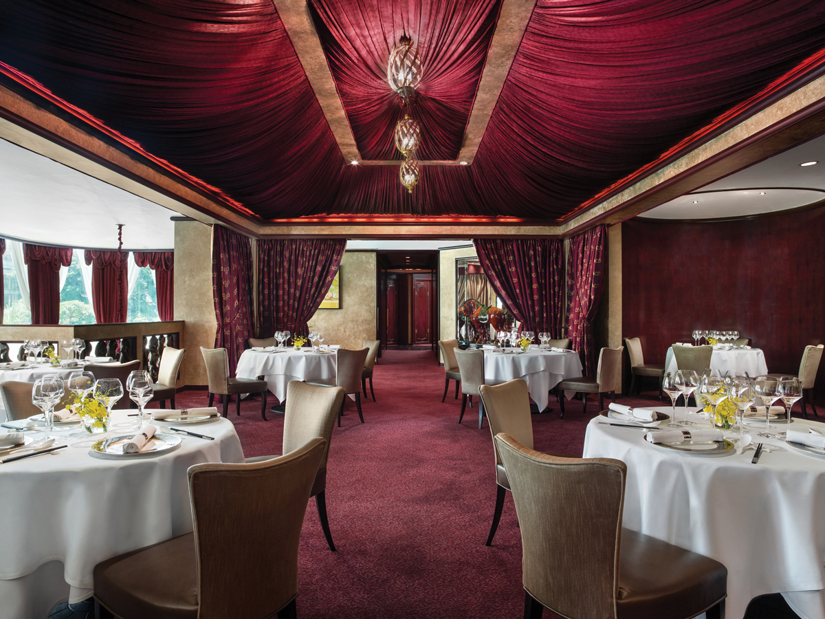 The Langham, Hong Kong - Three MICHELIN-starred Cantonese Restaurant T'ang Court